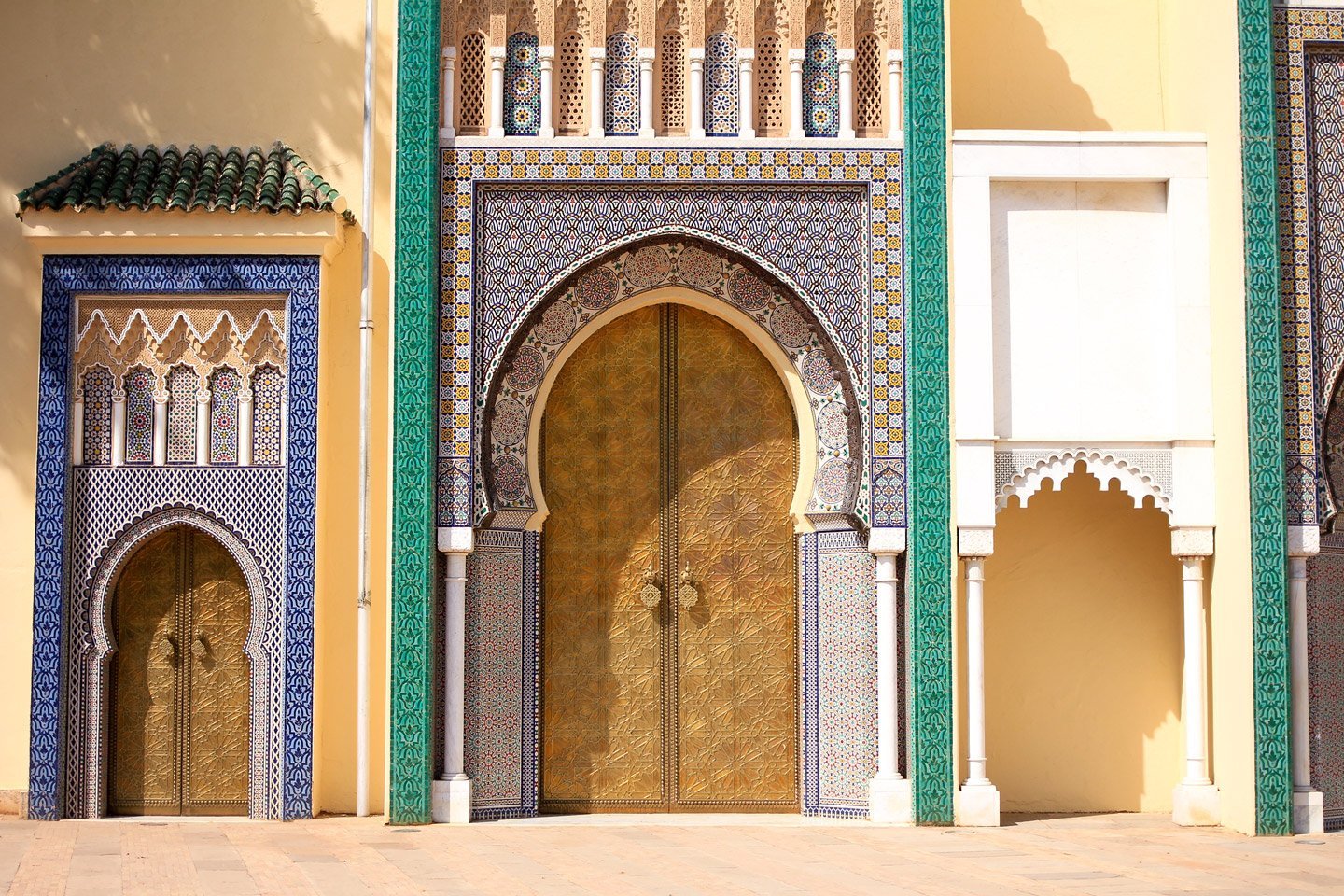 Puertas del Palacio Real de Fez, Marruecos.