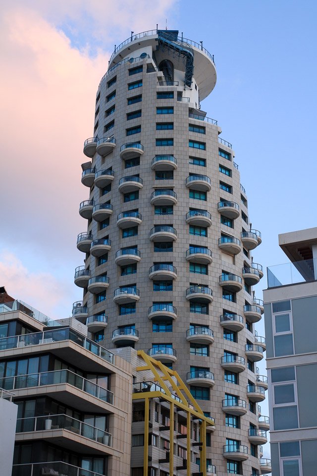 Edificios en Tel-Aviv, Israel.