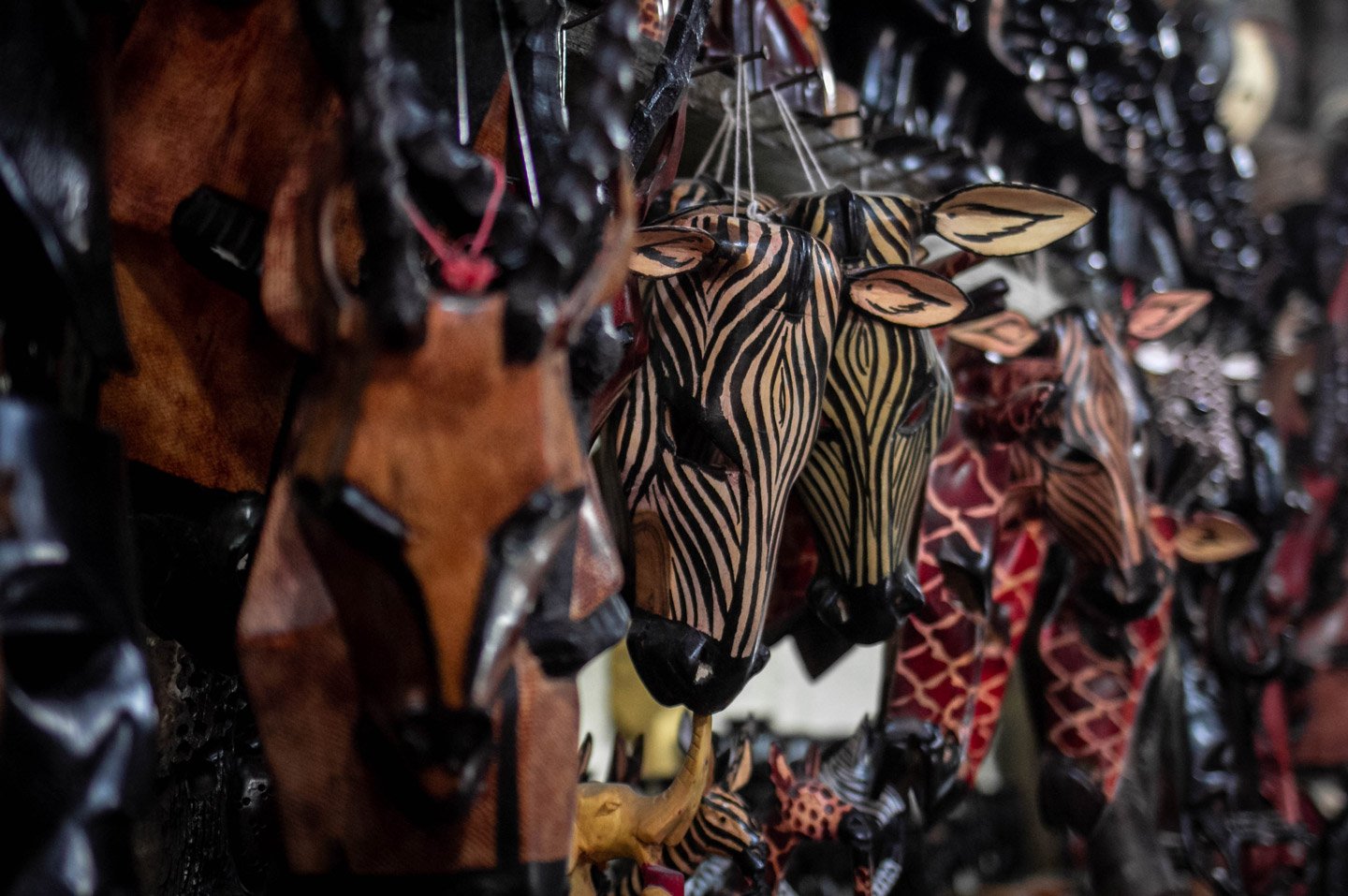 Mascaras de animales en Stone Town, Zanzibar